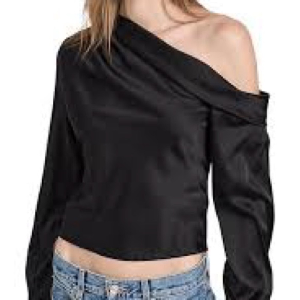 LIONESS OFF THE SHOULDER TOP